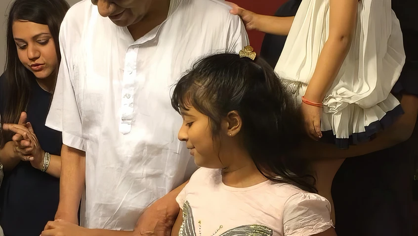 Dadu Ajay Rungta Cake Cutting with Granddaughters