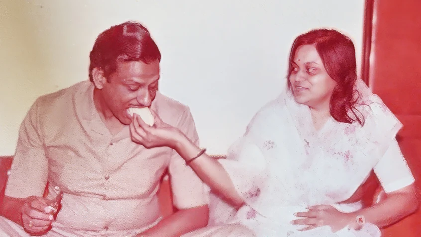 Ma Feeding Cake to Dadu