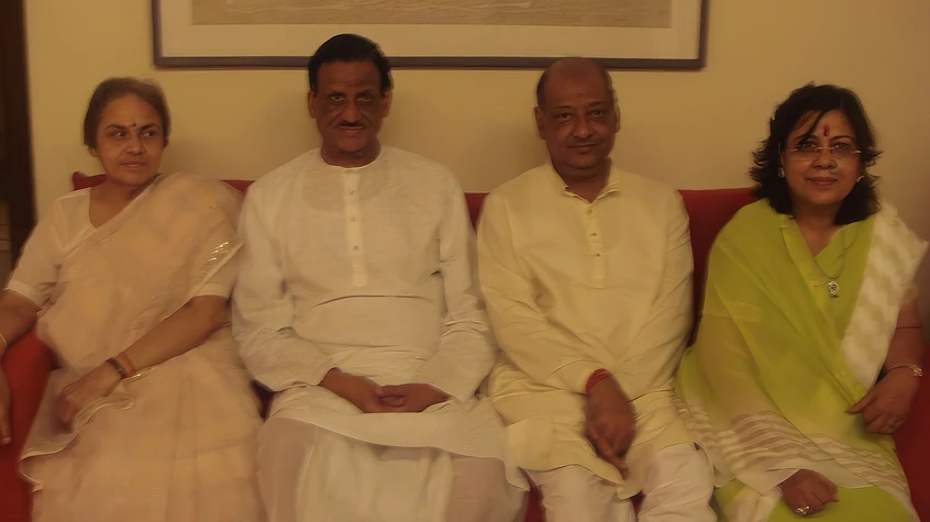 Dadu, Ma, Peela Dadu, and Chotima