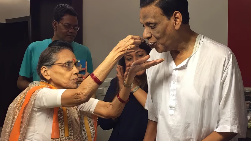 Dadu Ajay Rungta Being Fed