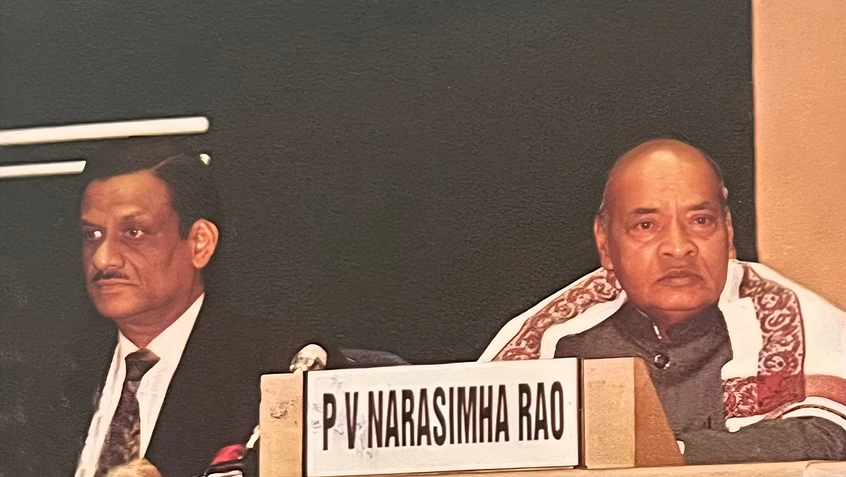 Ajay Rungta with PM Narasimha Rao, 1994